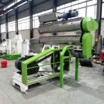 Production process of floating fish feed making machine