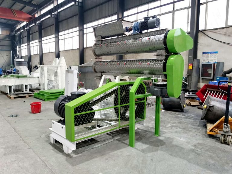 Production process of floating fish feed making machine